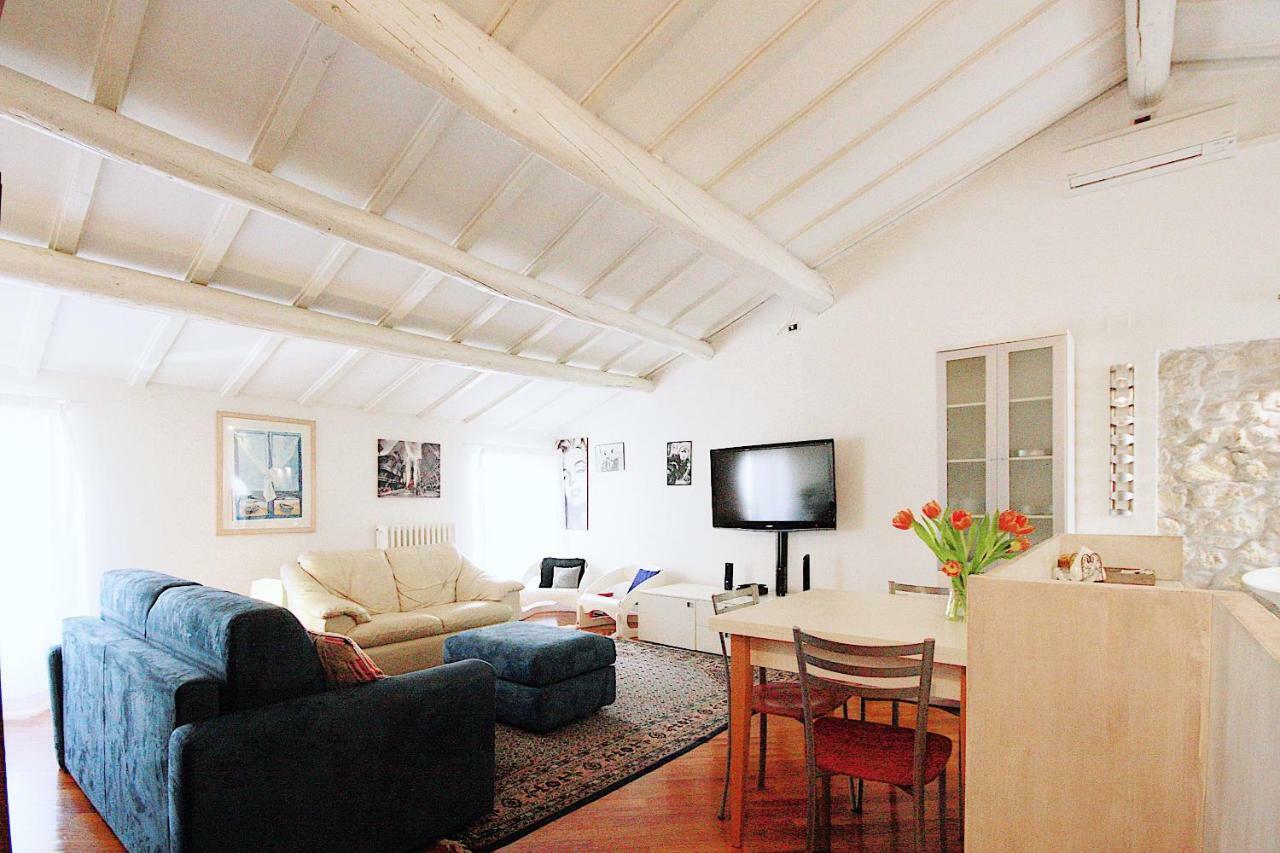 Bianco Apartment Βερόνα Εξωτερικό φωτογραφία