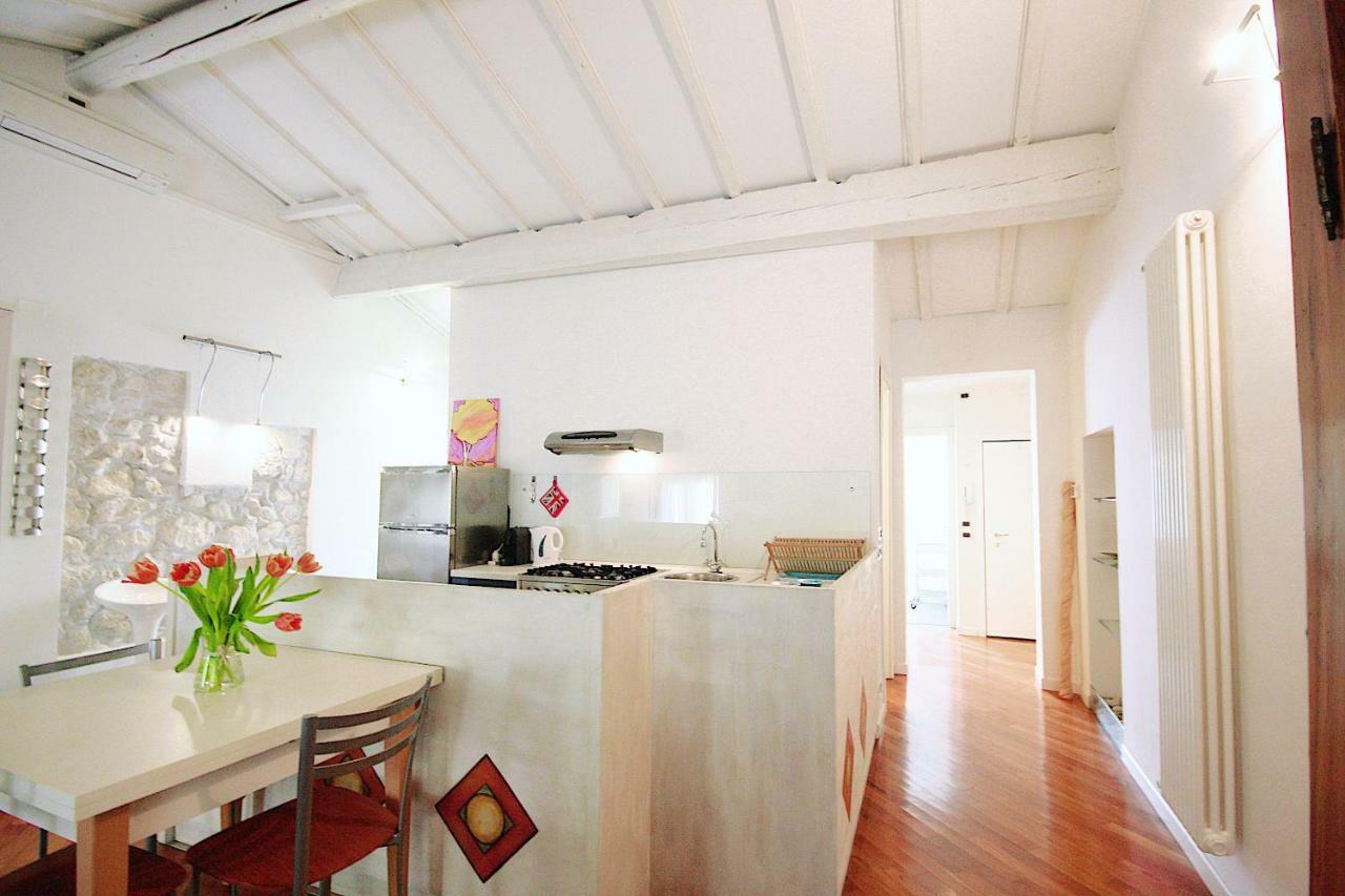 Bianco Apartment Βερόνα Εξωτερικό φωτογραφία